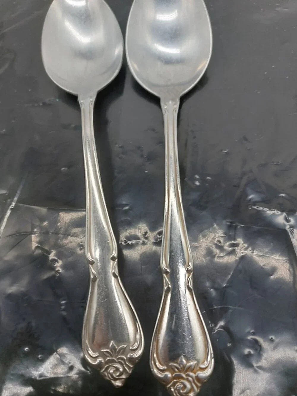 1881 Rogers Oneida 2 Spoons True Rose Arbor